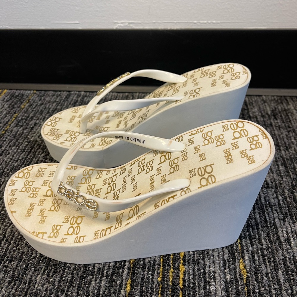 Bebe White Platform Flip Flops Size 7.5